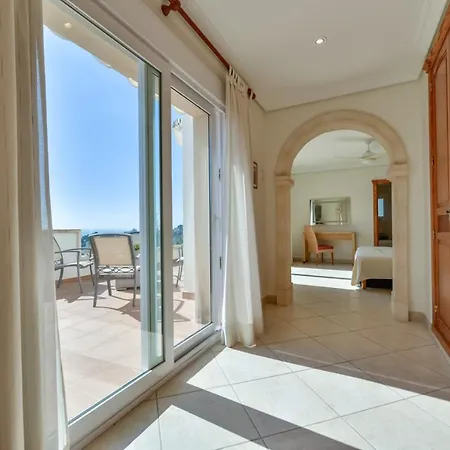 Myplacetobe Villa